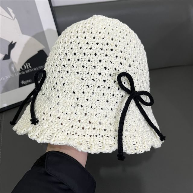 Cloche Bow Hat Knit