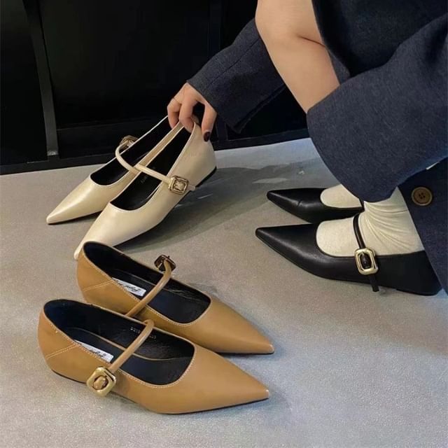 Pointed Toe Hidden Wedge Mary Jane Pumps