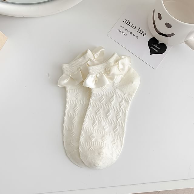 Ruffle Trim Socks