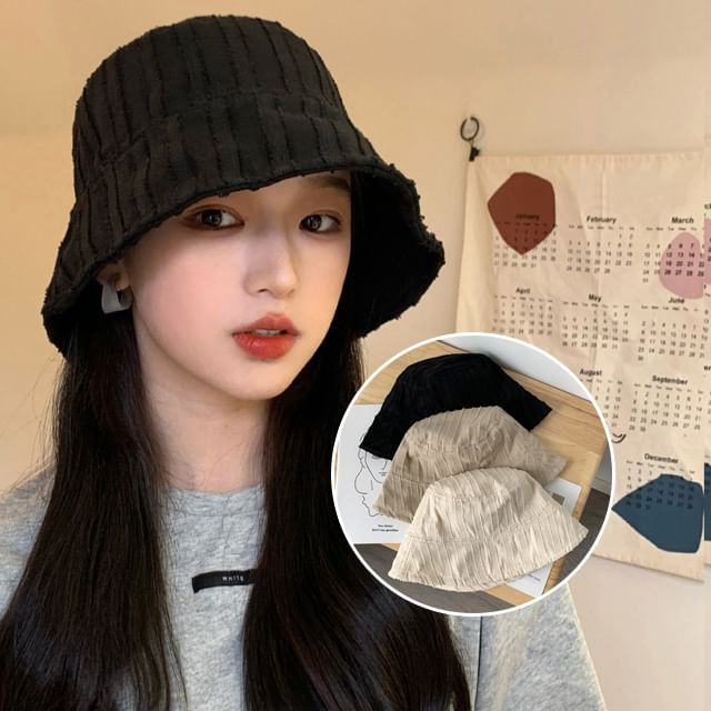 Frayed Plain Bucket Hat