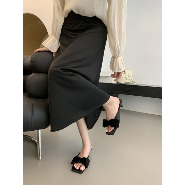 Bow Heel Slide Kitten Sandals