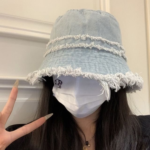 Distressed Fringed Bucket Hat Denim
