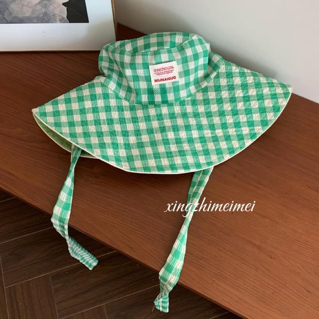 Gingham Bucket Hat Strap Chin With