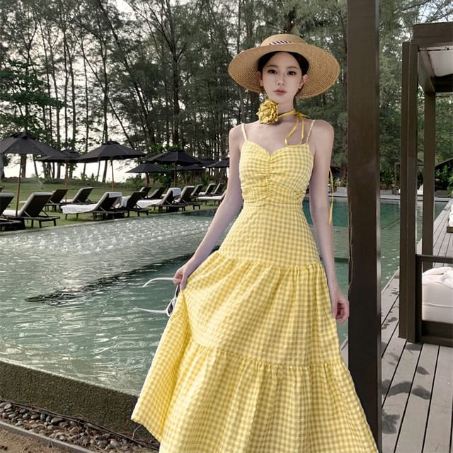 Thin Strap Checkered Ruched Maxi A-Line Dress