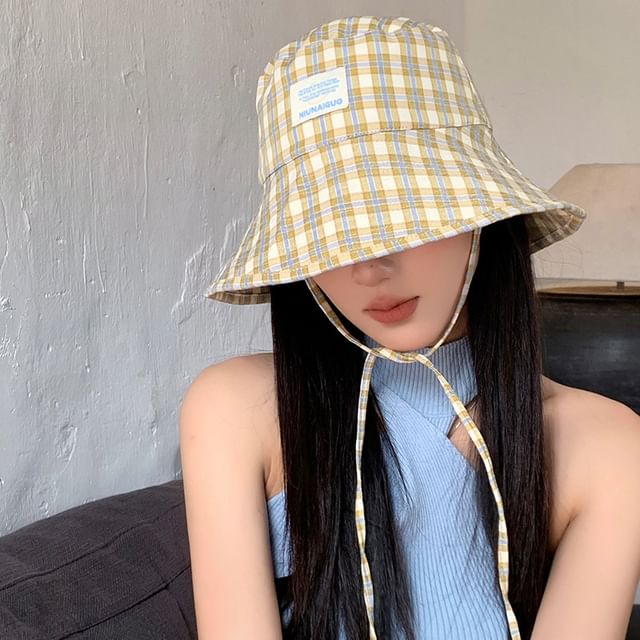 Lettering Applique Plaid Bucket Hat