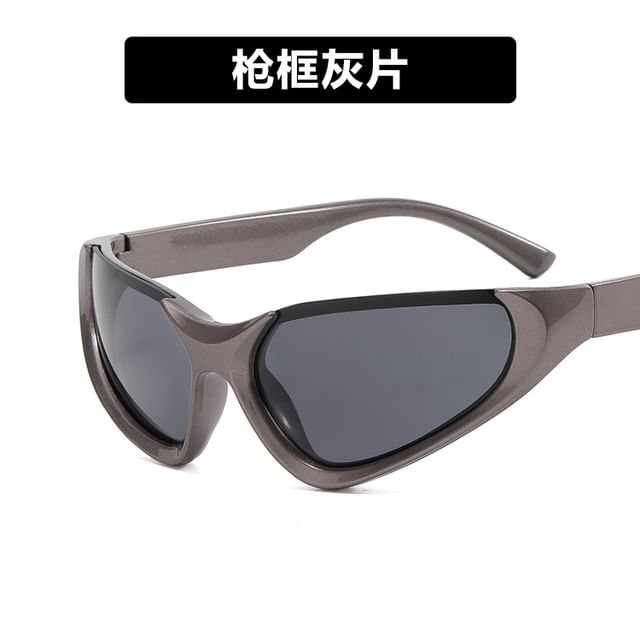 Y3K Futuristic Cat Eye Sunglasses