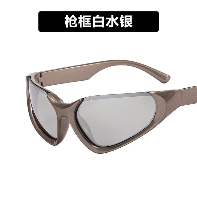 Y3K Futuristic Cat Eye Sunglasses