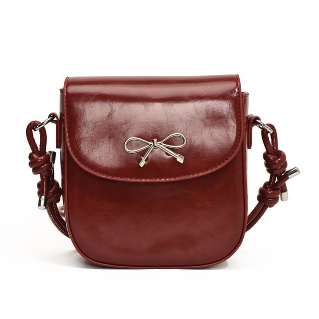 Plain Bow Accent Faux Leather Flap Crossbody Bag