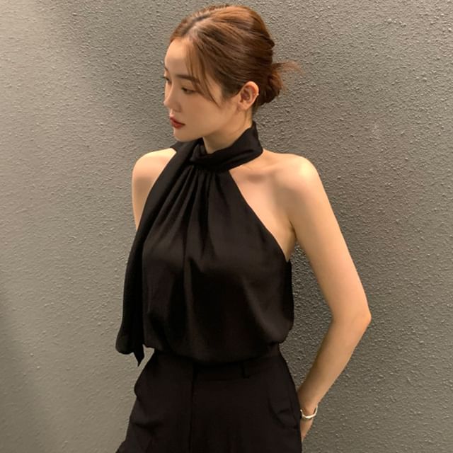 Sleeveless Tie Neck Plain Blouse