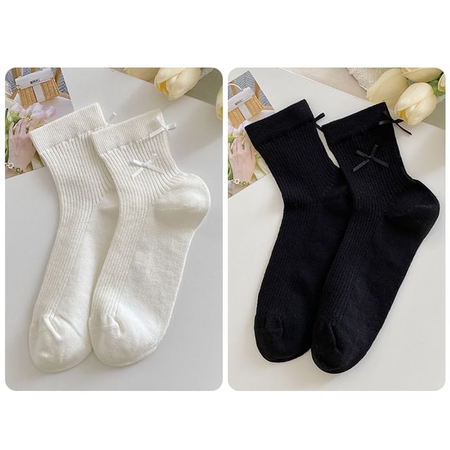 Plain Bow Accent Socks Set