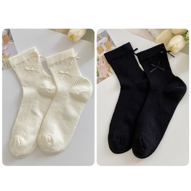 Plain Bow Accent Socks Set