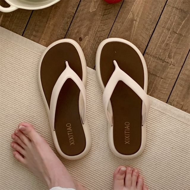 Two Tone Flip-Flops