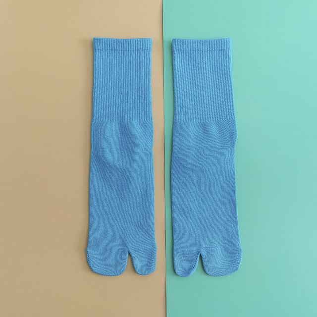 Plain Ribbed Split-Toe Socks