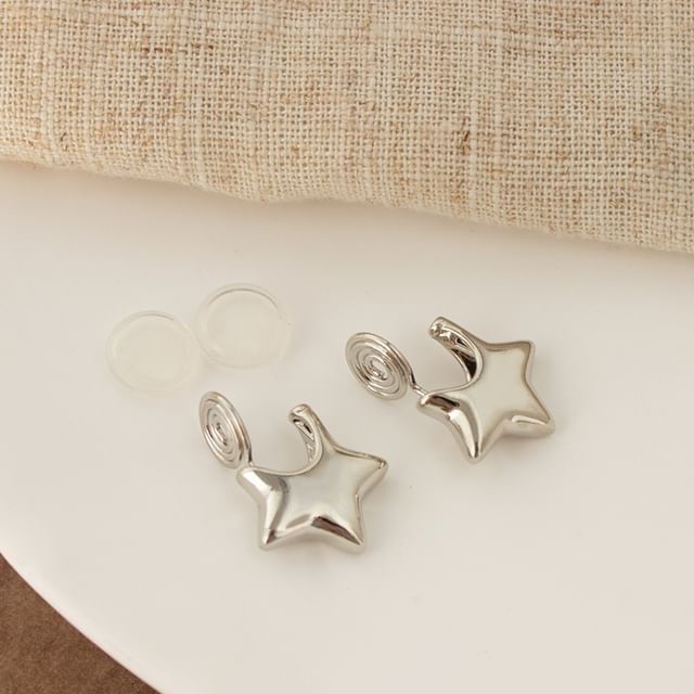 Earring / Huggie Clip-On Star