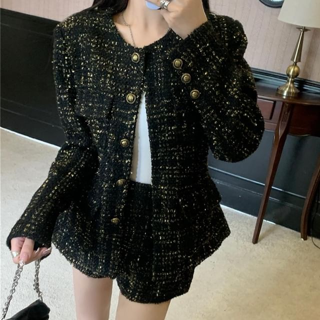 Round Neck Sequin Tweed Button Jacket / Mid Rise Shorts