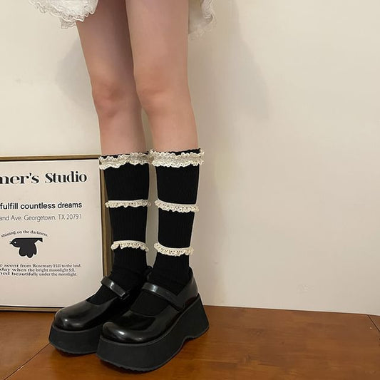 Lace Trim Knee High Socks