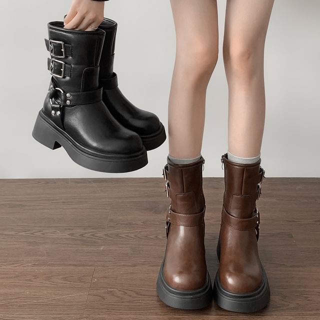 Buckled Plain Short Platform Boots