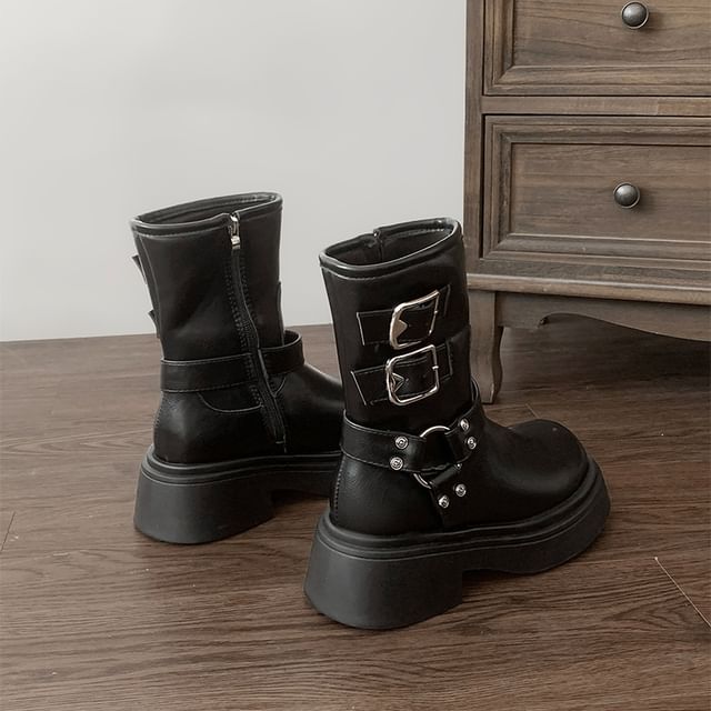 Buckled Plain Short Platform Boots