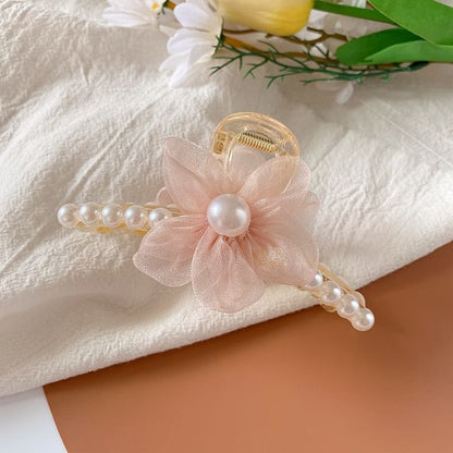 Flower Faux Pearl Hair Claw