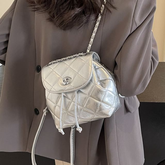 Drawstring Flap Backpack Quilted