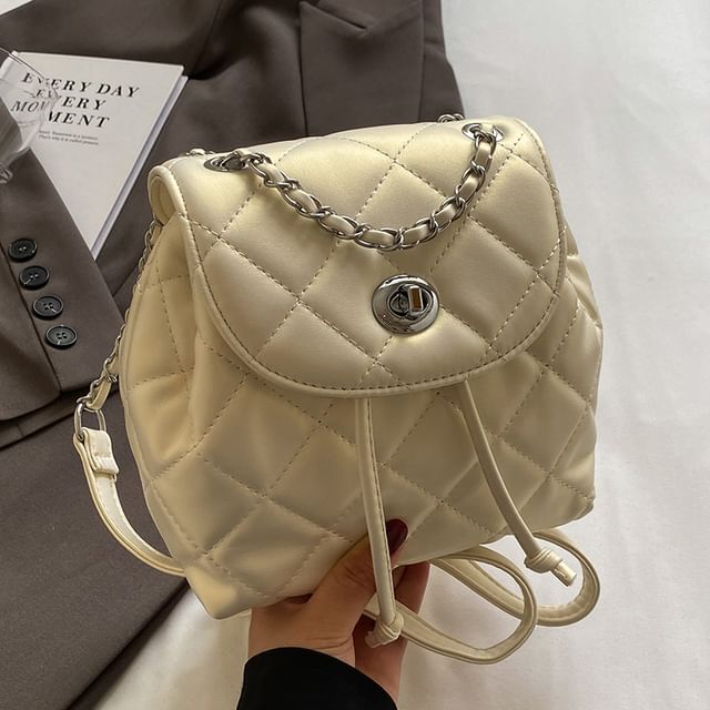 Drawstring Flap Backpack Quilted