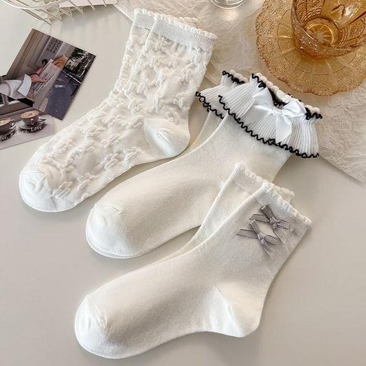 Ruffle Contrast Trim Socks