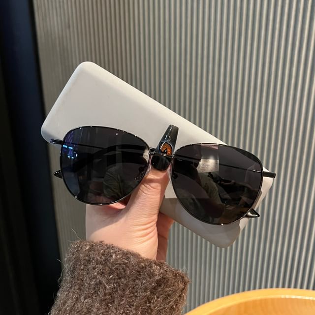 Frame Polished Sunglasses Metal