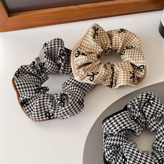 Ribbon Pattern Plaid Scrunchie