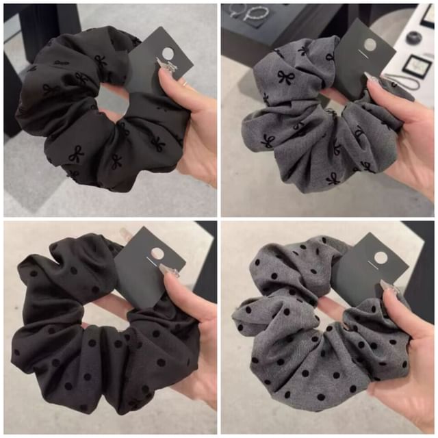 Bow Dotted Scrunchie / Print