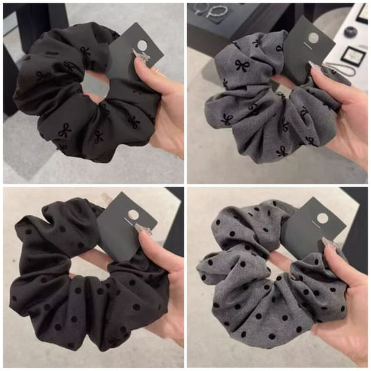 Bow Dotted Scrunchie / Print