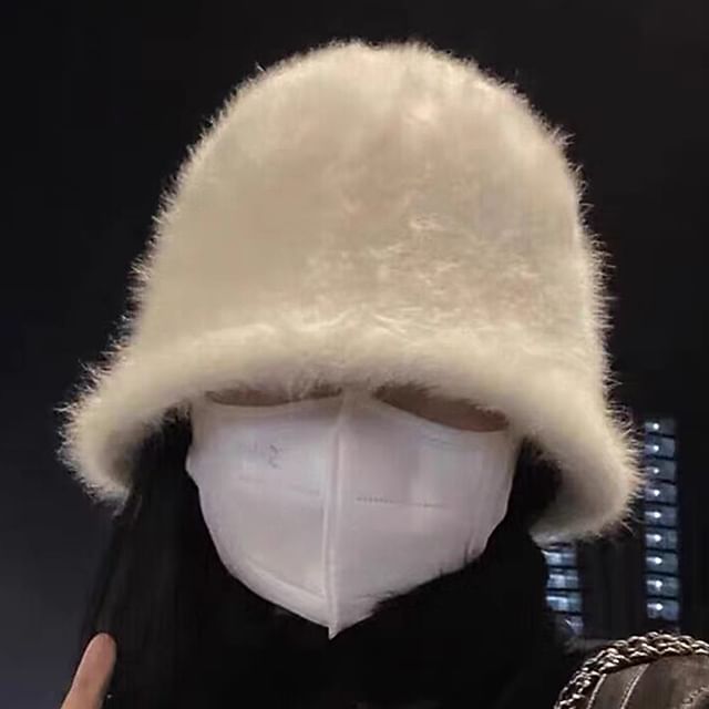 Plain Fluffy Bucket Hat
