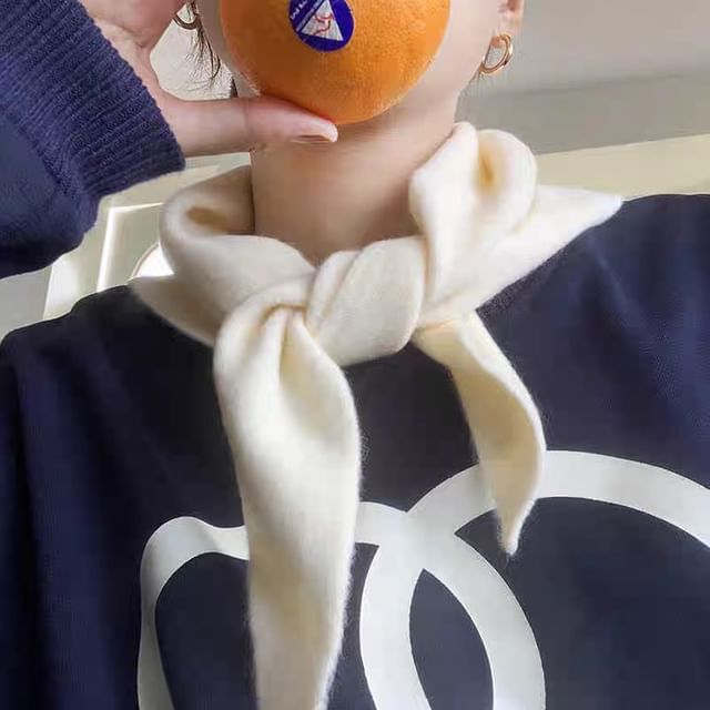 Triangle Wool Scarf Plain