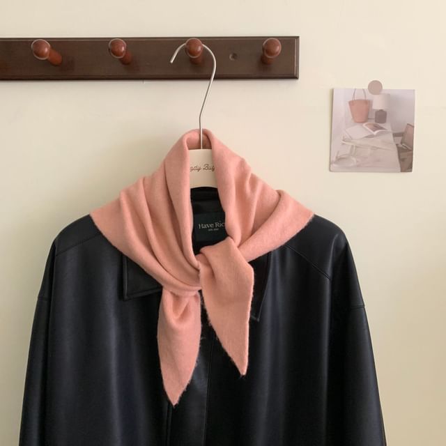 Triangle Wool Scarf Plain