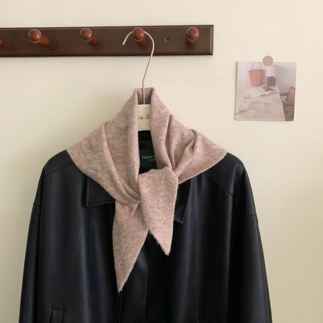 Triangle Wool Scarf Plain