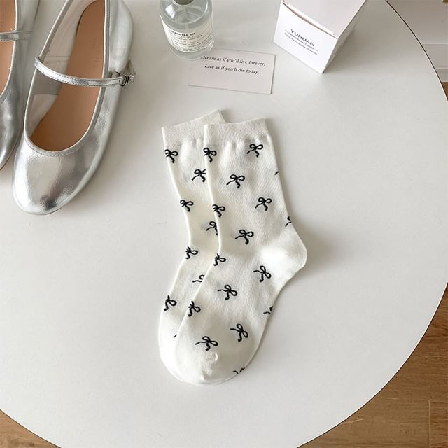 Bow Patterned Socks