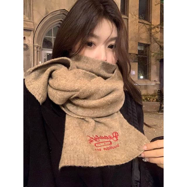 Lettering Embroidered Plaid / Plain Scarf