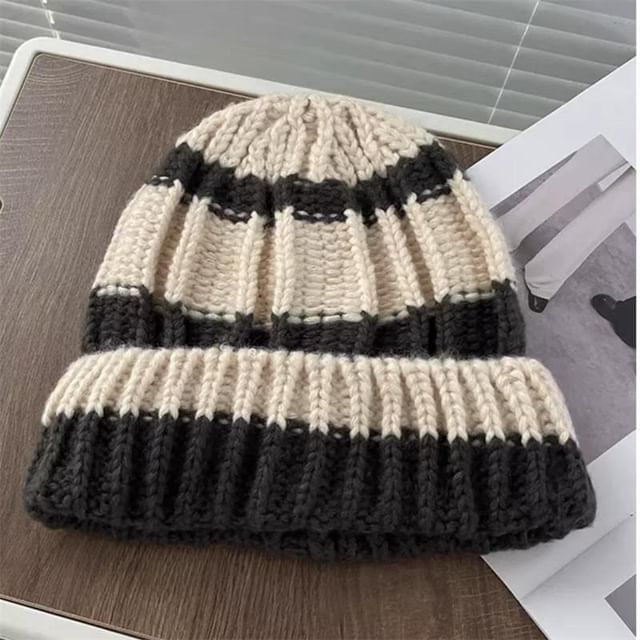 Ribbed Beanie Plain Striped /