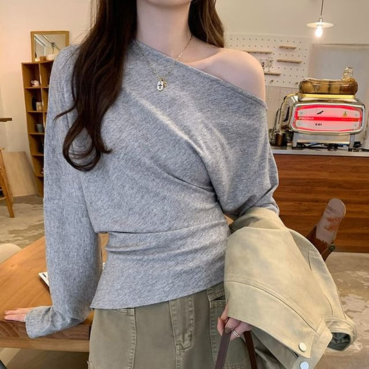 Long-Sleeve Off-Shoulder Plain Slit Slim Fit Tee