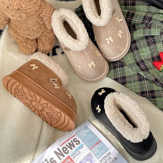 Short Fleece-Lined Snow Platform Bow Boots
