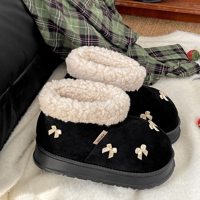 Short Fleece-Lined Snow Platform Bow Boots