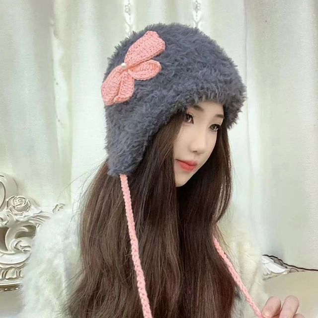 Bow Hat Chenille Trapper Applique