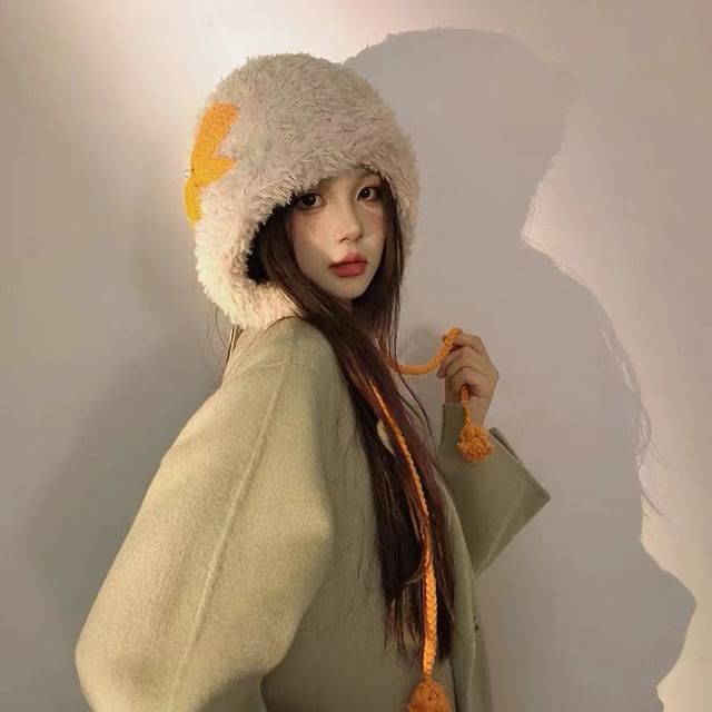 Bow Hat Chenille Trapper Applique