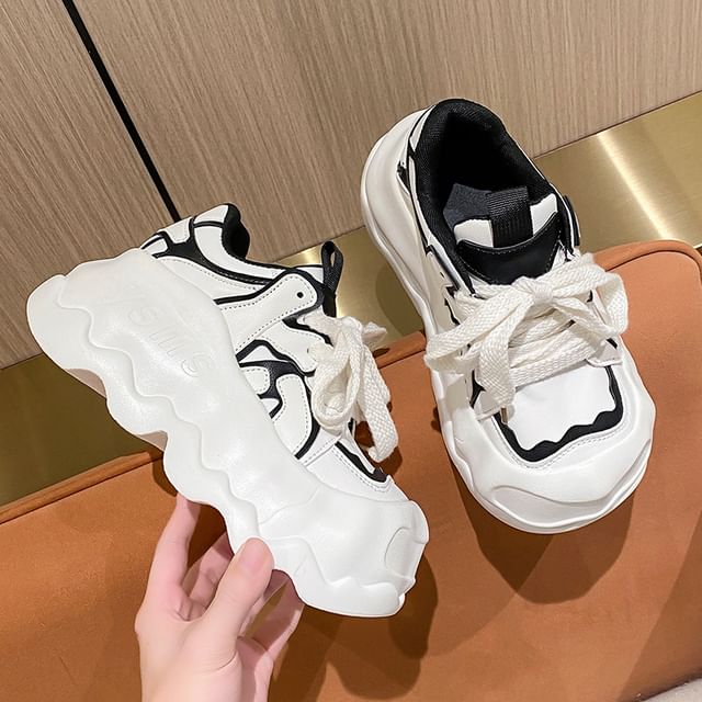 Lace-Up Sneakers Platform Lettering