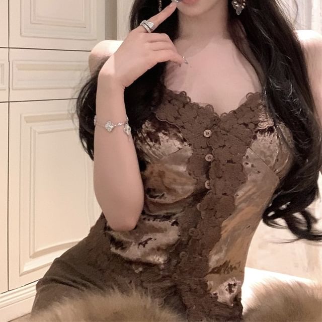 Plain Corp Frill Cami Trim Top