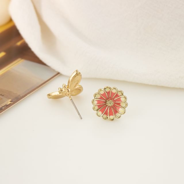 Clip Stud Bee Enamel Asymmetrical / On Flower Earring
