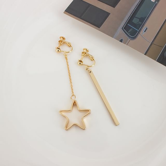 Clip Earring Asymmetrical / Star On Drop