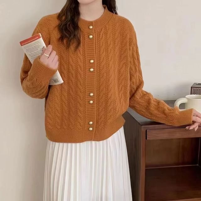 Cable Knit Crewneck Cropped Cardigan