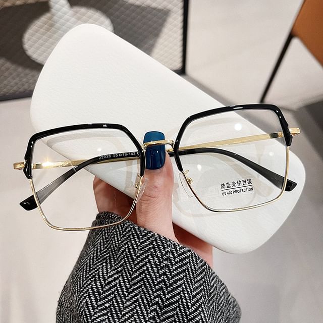 Square Eyeglasses Frame Thin