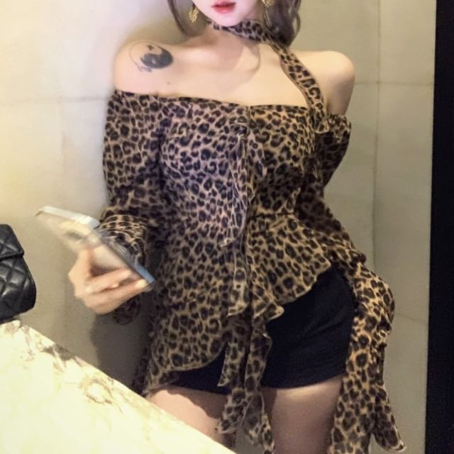 Ruffled Asymmetrical Blouse Print Leopard Long-Sleeve Choker-Neck