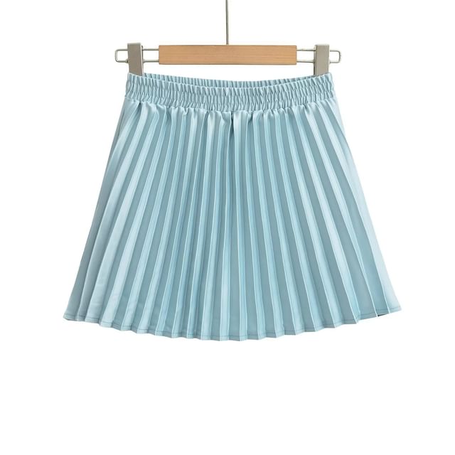 Pleated Mini Flared Skirt with Accented Waist and Accordion Folds